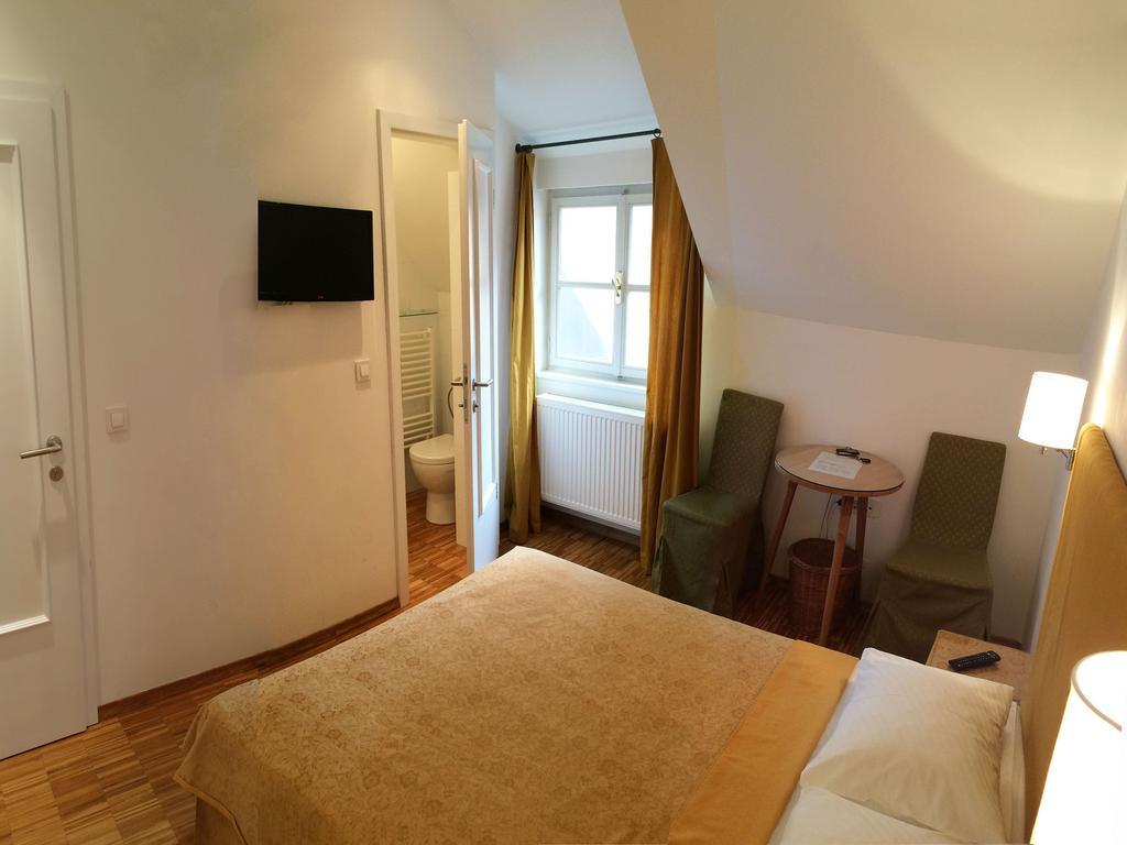 B&B Petra Varl Accommodation 류블랴나 외부 사진