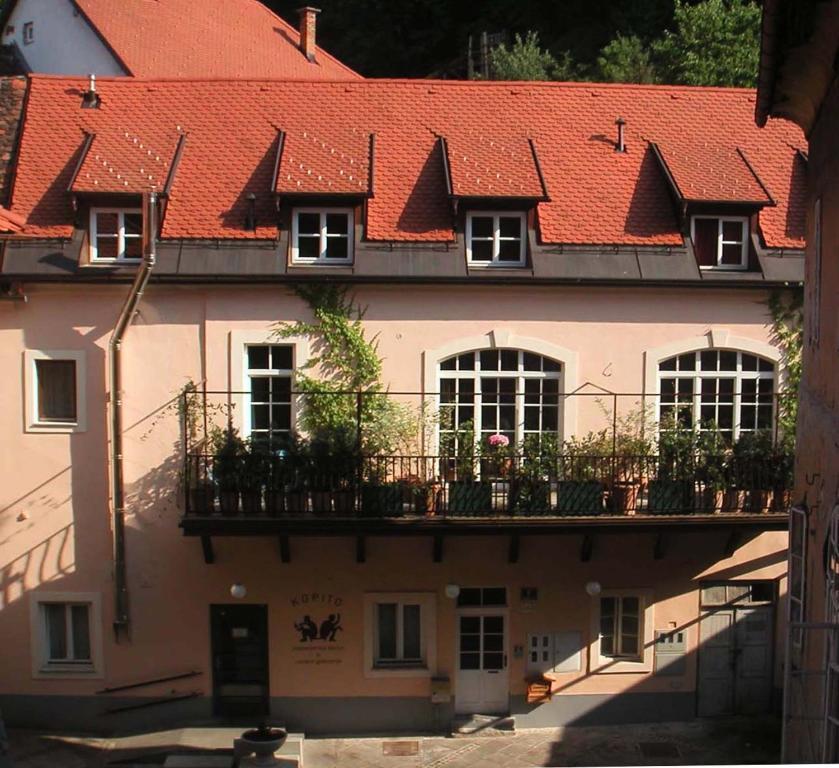 B&B Petra Varl Accommodation 류블랴나 외부 사진